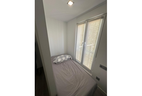 Resale - Apartment / flat - Alicante - La Albufereta