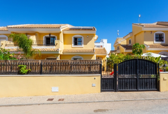 Resale - Villa - Orihuela Costa - Costa Blanca