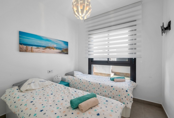 Resale - Apartment / flat - Pilar de la Horadada - Costa Blanca