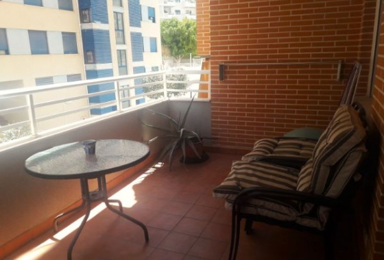 Resale - Apartment / flat - Villajoyosa - Costa Blanca