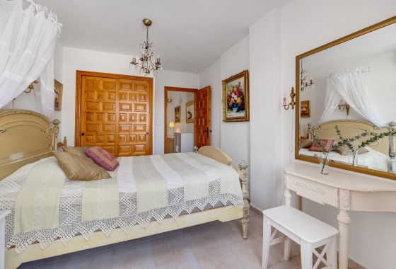 Resale - Apartment / flat - Torrevieja - Playa de los Locos