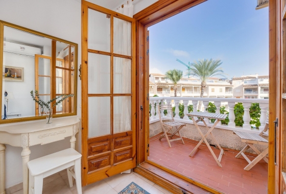 Resale - Apartment / flat - Torrevieja - Playa de los Locos