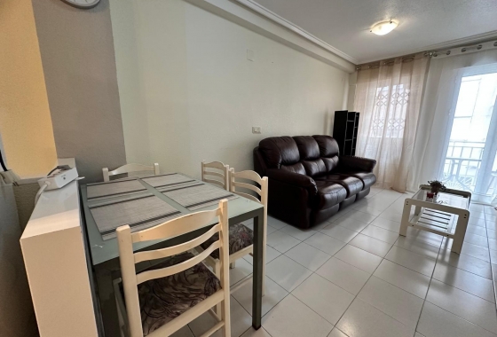 Resale - Apartment / flat - Torrevieja - Playa del Cura