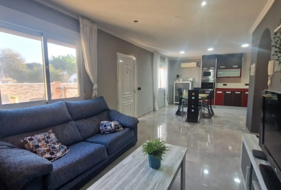 Resale - Villa - Torrevieja - San Luis