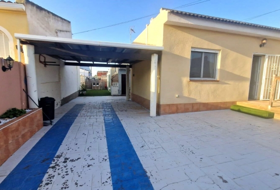 Resale - Villa - Torrevieja - San Luis