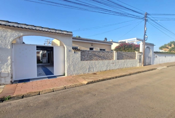 Resale - Villa - Torrevieja - San Luis