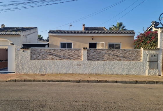 Resale - Villa - Torrevieja - San Luis