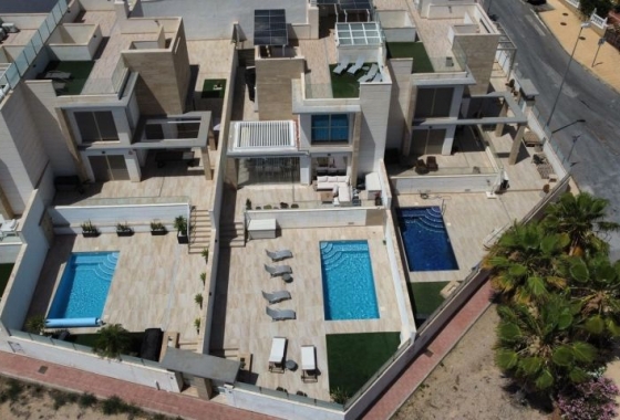 Resale - Villa - Orihuela Costa - Costa Blanca