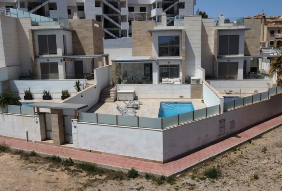 Resale - Villa - Orihuela Costa - Costa Blanca