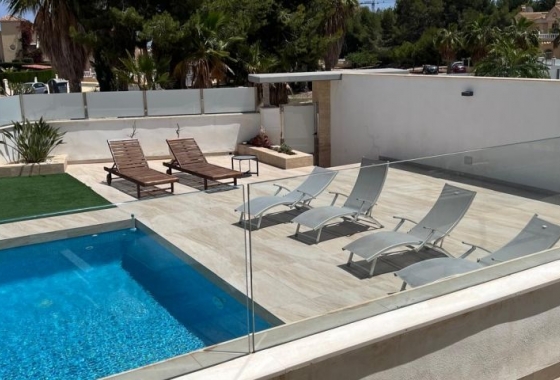 Resale - Villa - Orihuela Costa - Costa Blanca