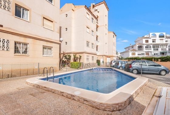 Resale - Apartment / flat - Torrevieja - Estacion De Autobuses