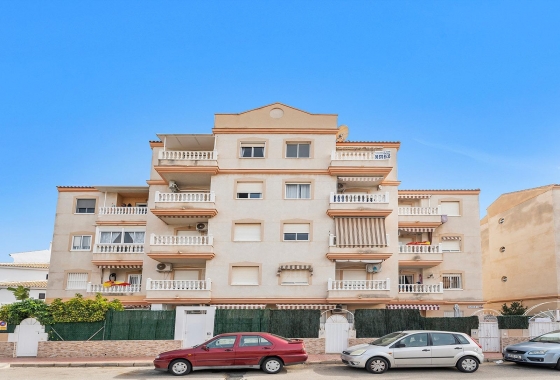 Resale - Apartment / flat - Torrevieja - Estacion De Autobuses