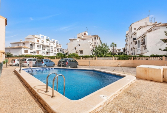 Resale - Apartment / flat - Torrevieja - Estacion De Autobuses