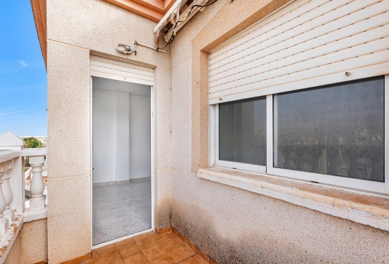 Resale - Apartment / flat - Torrevieja - Estacion De Autobuses