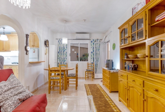 Resale - Apartment / flat - Torrevieja - Parque Las Naciones