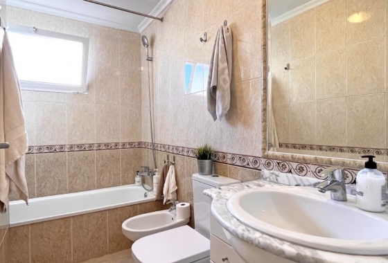 Resale - Apartment / flat - Torrevieja - Costa Blanca