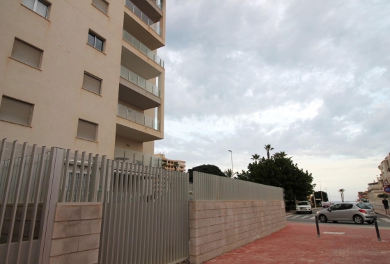 Resale - Apartment / flat - Torrevieja - La Mata