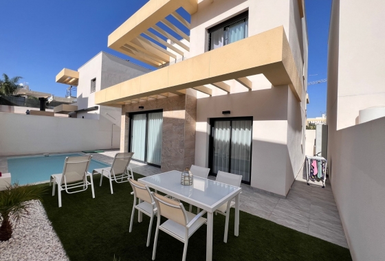 Resale - Villa - Los Montesinos - Costa Blanca