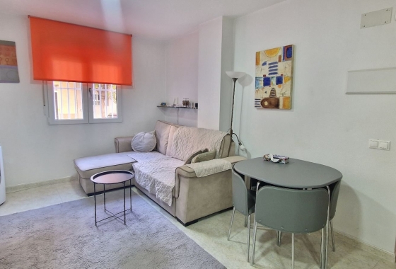 Resale - Apartment / flat - Torrevieja - Costa Blanca