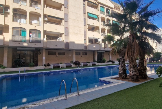 Resale - Apartment / flat - Torrevieja - Costa Blanca