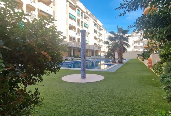 Resale - Apartment / flat - Torrevieja - Costa Blanca