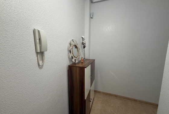 Resale - Apartment / flat - Torrevieja - Centro