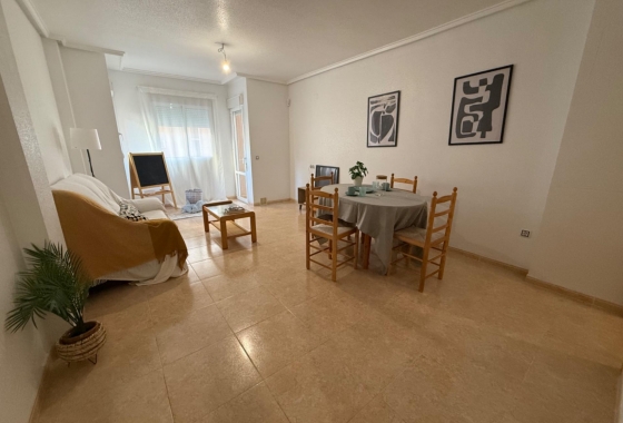 Resale - Apartment / flat - Torrevieja - Centro