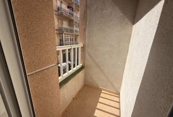 Resale - Apartment / flat - Torrevieja - Centro