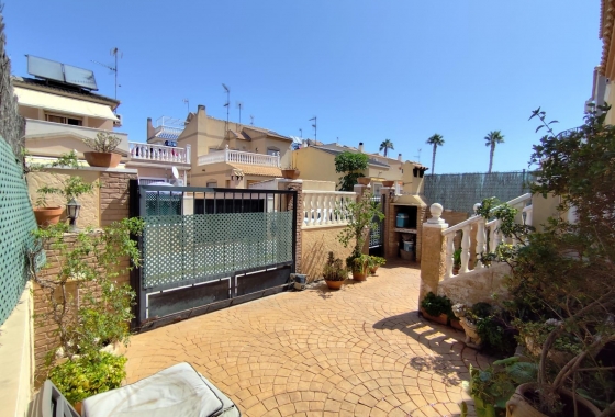 Wiederverkauf - Villa - Torrevieja - Aguas Nuevas 2