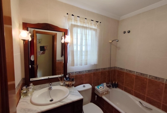 Wiederverkauf - Villa - Torrevieja - Aguas Nuevas 2