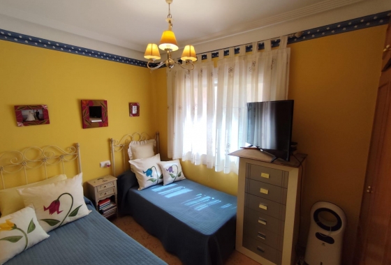 Wiederverkauf - Villa - Torrevieja - Aguas Nuevas 2