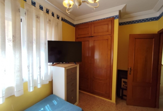 Wiederverkauf - Villa - Torrevieja - Aguas Nuevas 2