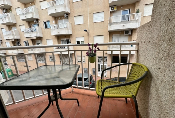 Resale - Apartment / flat - Torrevieja - Playa del Cura