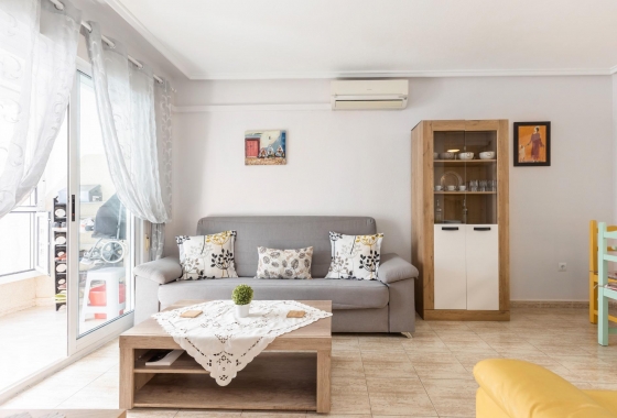 Resale - Apartment / flat - Torrevieja - Centro