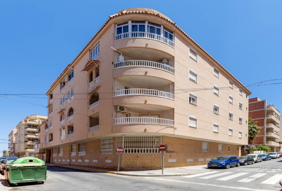 Resale - Apartment / flat - Torrevieja - Costa Blanca