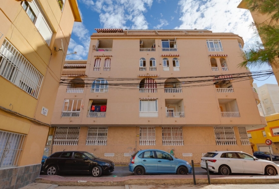 Resale - Apartment / flat - Torrevieja - Costa Blanca