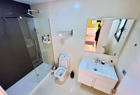 Wiederverkauf - Wohnung - Torrevieja - Playa del Cura