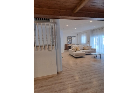 Herverkoop - Villa - Orihuela - Los Huertos