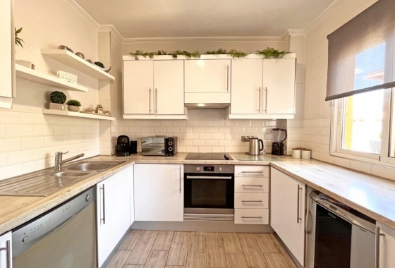 Wiederverkauf - Villa - La Zenia - Costa Blanca