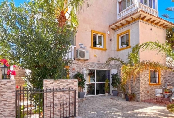 Wiederverkauf - Villa - La Zenia - Costa Blanca