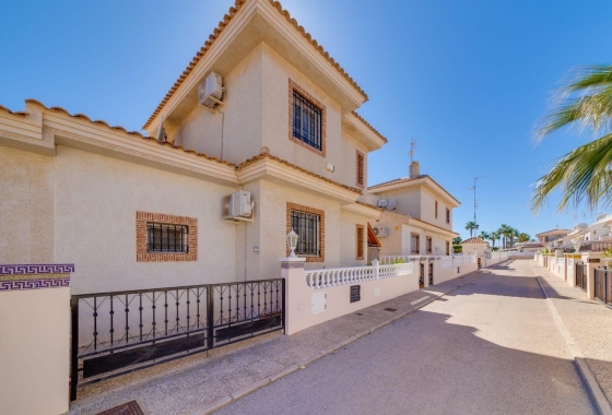 Reventa - Villa - Orihuela Costa - Costa Blanca