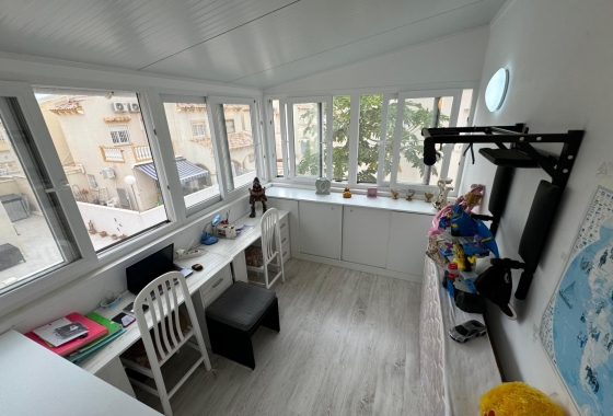 Wiederverkauf - Villa - Orihuela Costa - Los Dolses