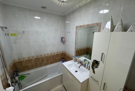 Wiederverkauf - Villa - Orihuela Costa - Los Dolses