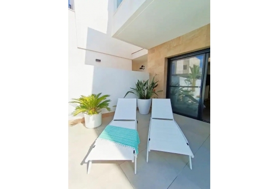 Reventa - Villa - Los Montesinos - Costa Blanca