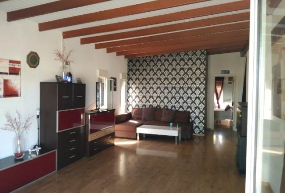 Herverkoop - Villa - La Matanza - Inland