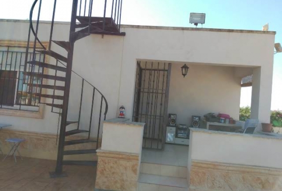 Herverkoop - Villa - La Matanza - Inland