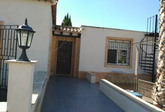 Herverkoop - Villa - La Matanza - Inland