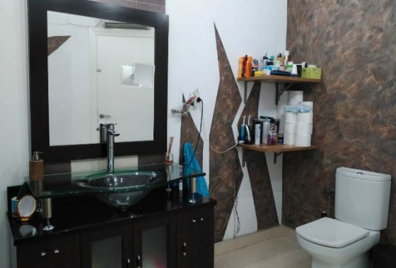 Herverkoop - Villa - La Matanza - Inland