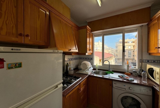 Resale - Apartment / flat - Torrevieja - Costa Blanca