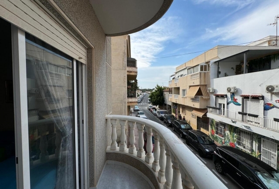 Resale - Apartment / flat - Torrevieja - Costa Blanca